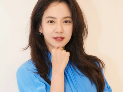 송지효, 부친 채무불이행 의혹에 "협박 반복되면 법적 조치"