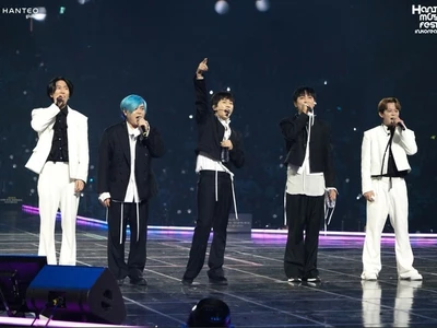 내년 30주년 H.O.T. "후배들과 한 무대에 서 감사하고 뭉클"