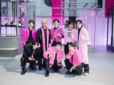 스트레이 키즈 '두 잇', 발매 첫 주 판매량 220만장