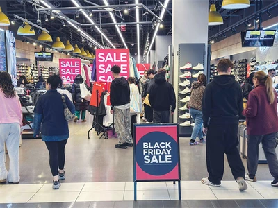 소비둔화 우려 불식… 연말 샤핑시즌 힘차게 시작