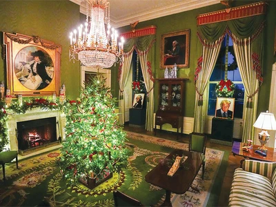 백악관 올해 크리스마스 장식 공개