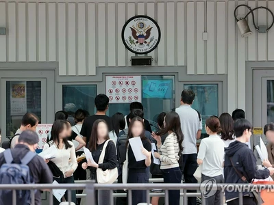 전문직 비자 심사 강화…"'검열' 관련 경력 있으면 부적격"