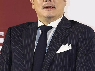 '소년범 논란' 조진웅, 은퇴 선언…"모든 질책 겸허히 수용"