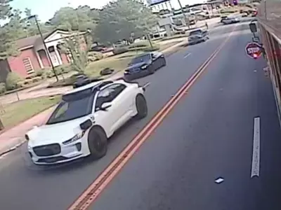 스쿨버스 잇단 추월...웨이모 중단 요구 '빗발'