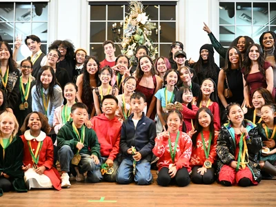 존스크릭을 글로벌 K팝 인재 양성 요람으로