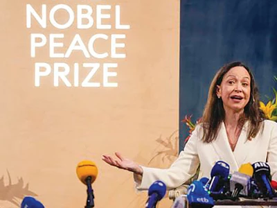 검문 뚫고 목선 탈출… 마차도 ‘목숨 건’ 노벨평화상 참석