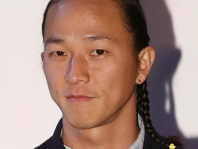 팝핀현준, 수업 중 발언 논란에 교수직 사임…"진심으로 사과"