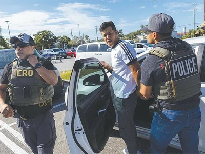 ‘반이민 가속페달’⋯ 시민권자도 대거 추방