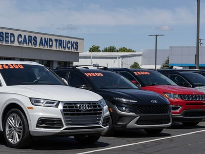 신차 5만 달러 시대...내년 중고차가 대세