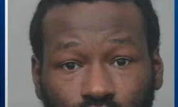 스와니 월마트서 상습 '바바리맨' 검거