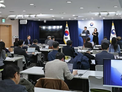 재외동포, 2년 새 7만5천명 줄었다…181개국에 700만 명 거주