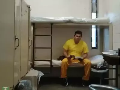 "영주권 있어도 ICE와 엮이지 마라"