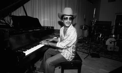 팝스타 브루노 마스, 10년만 정규앨범 발매…'더 로맨틱'