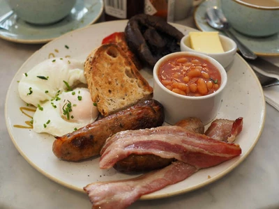 대장암 위험 높이는 생활 속 잘못된 습관 5가지