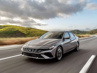 현대차 엘란트라, 미 누적판매 400만대