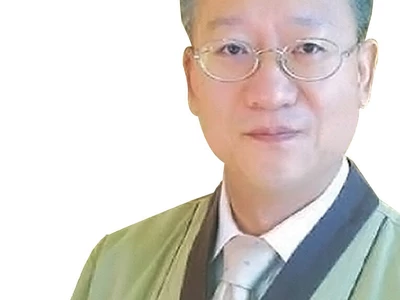 [한방 건강 칼럼]  무릎 통증의 한방치료