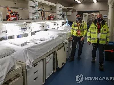 이탈리아서 공개된 이동식 코로나19 응급 열차