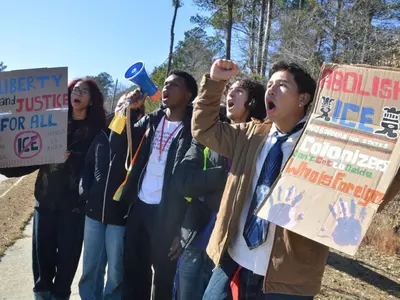 고교생도"ICE OUT"…주 전역서 수천명 항의시위