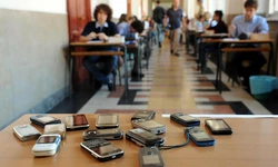 수업 중 휴대전화 금지 고교 확대 ‘순항’
