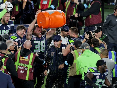 11년이 걸린 설욕…시애틀, 뉴잉글랜드 꺾고 NFL 슈퍼볼 우승