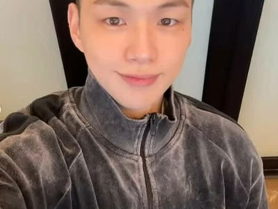 강다니엘, 두상 훤칠한 ‘까까머리’ 공개+입대 인사.. “다녀오겠습니다”