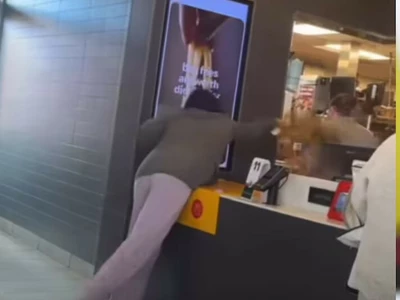 맥도날드 직원에 핫 커피 던진 마리에타 여성