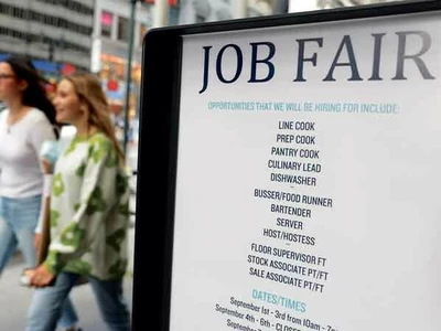 ‘이젠 돈 내고 취업해야 하는 시대?’