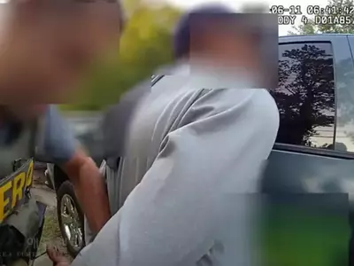 ICE 단속 피해 도주하다 추돌사고...교사 사망