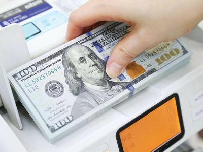 “1만달러 이상 인출 시 정부에 통보되나”