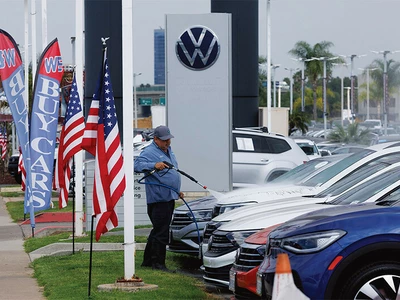 더 멀어진 ‘내 차 마련’… 신차 평균 5만달러 돌파