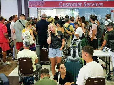 중동 하늘길 마비 ‘비상’… 발 묶인 여행객들 육로 탈출 ‘사투’