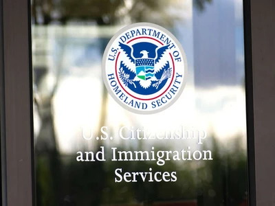 이민국, 급행심사 수수료 일제히 인상