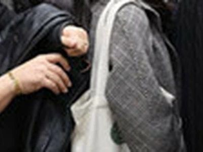 노인들 노린 ‘주의분산’ 절도 기승