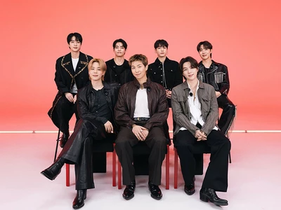 방탄소년단, 컴백하자마자 멜론 차트 1위로 ‘스윔’