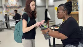 초·중학교 이어 고교도 휴대전화 금지