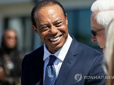 "타이거 우즈, 또 차량 전복사고…상태는 아직 불분명"