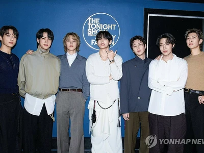 BTS, 작년 미국서 대형 송캠프…200∼300곡서 14곡 추렸다