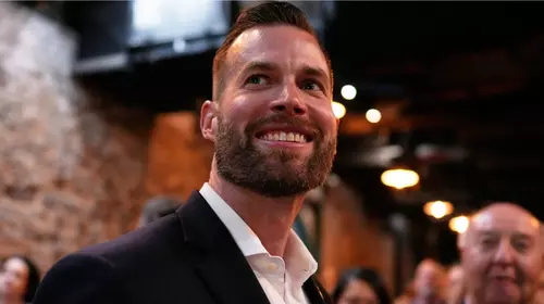 이변 없었지만 공화엔 ‘경고’ 민주엔 ‘희망’