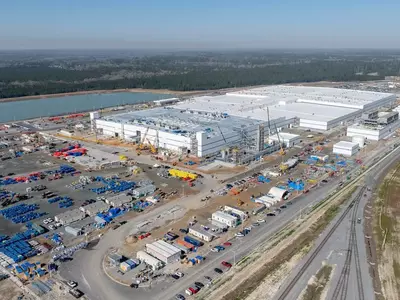 “메타플랜트 배터리 공장 이달 말 가동”