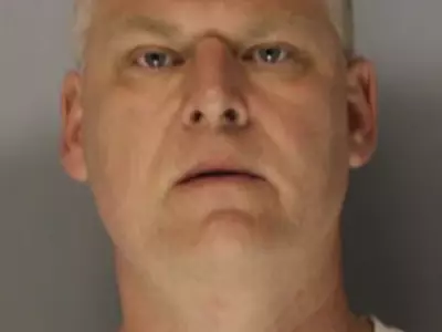 크리스천 스쿨 교사, 여학생 도촬 혐의 체포