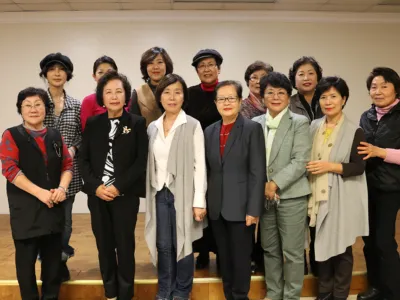 나라사랑어머니회 "세대간의 벽을 허물겠습니다"