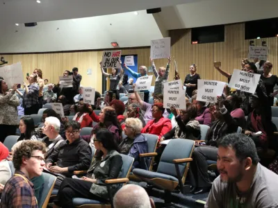 인종차별 막말 커미셔너 사임 촉구 시위