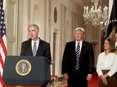 연방대법원에 고서치 판사 지명...보수 우위로