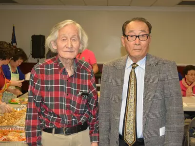 〈사진〉 박영남 호남향우회장 노인회 식사 대접