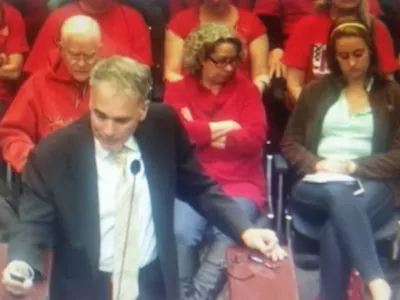 포사이스 "힌두교 사원 건축 못한다"