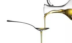 ‘건강 기름’ 올리브유 과신 금물...고온 가열 땐 발암물질로