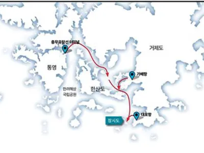 통영 장사도, 꽃 터널 예고하는 애기동백 터졌다