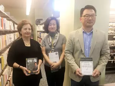 팰팍 도서관,한국서적 구입 크게 늘린다