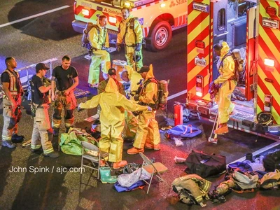 〈사진〉다운타운 I-85 위에 독성물질 쏟아져