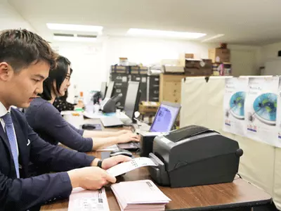 〈사진〉재외선거 투표기 시연